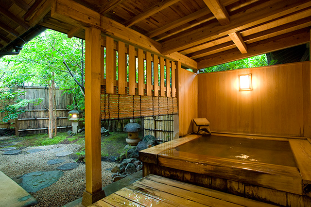 带露天温泉的日式房间